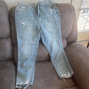 Blank NYC “The Madison Crop” jeans